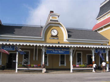 Conway Scenic Railroad. Photo by Tom Keating, September 19, 2006